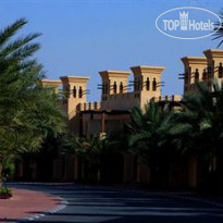 Al Hamra Village Golf and Beach Resort 