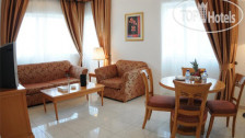 Uptown Hotel Apartment Fujairah by Gewan 3*