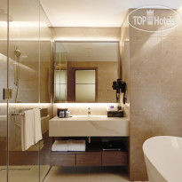 Royal M Al Aqah Beach Resort Bathroom