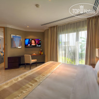 Dubai Marine Beach Resort & Spa Junior Suite