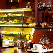 Swissotel Al Murooj Dubai Circle Cafe - Hotel Lobby Cafe