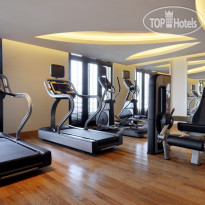 Marriott Executive Apartments Al Jaddaf Тренажерный зал