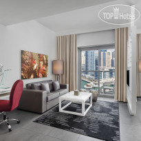 Wyndham Dubai Marina Grand Suite с видом на Марину