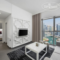 Wyndham Dubai Marina Гостинная комната в One Bedroo