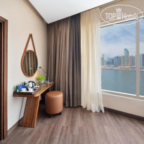 Radisson Blu Hotel, Dubai Canal View 