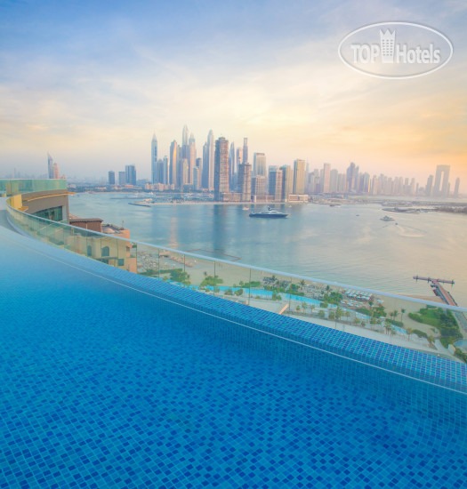 Пляж в NH Collection Dubai The Palm 4*