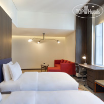 Aloft Dubai Airport Savvy Guestroom Twin