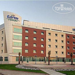 Holiday Inn Express Dubai Internet City 3*