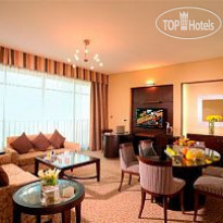 TIME Oak Hotel & Suites 