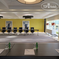 Le Meridien Dubai Hotel & Conference Centre Gazelle Meeting Room