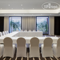 Le Meridien Dubai Hotel & Conference Centre Wasl Meeting Room 6