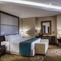 Crowne Plaza Dubai Deira Royal Suite