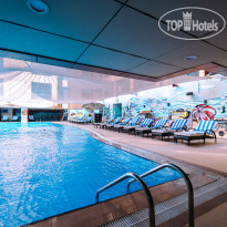 Swimming Pool в Mercure Dubai Barsha Heights Hotel Suites & Apartments APT