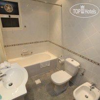 Al Seef Hotel Bathroom
