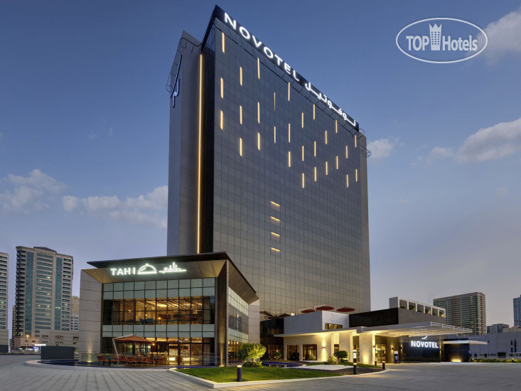 Фотографии отеля  Novotel Sharjah Expo Centre 4*