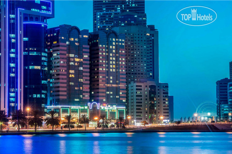 Фотографии отеля  Golden Tulip Sharjah 4*