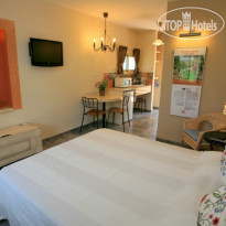 Shaar HaGolan Kibbutz Country Lodging 