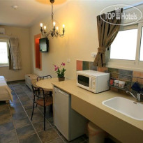Shaar HaGolan Kibbutz Country Lodging 