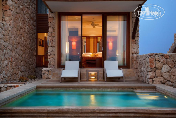 Пляж в Club One Seven Phuket 2*