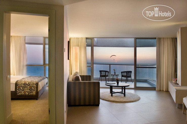 Ramada Hotel and Suites Netanya 5*