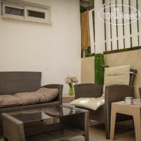 Boutique Hostel TLV Тенистый дворик для отдыха гос