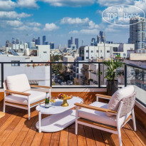 Debrah Brown Tel Aviv