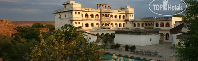 Фотографии отеля  Castle Bijaipur 2*