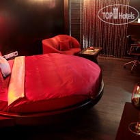 Chrome Hotel