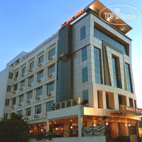 Niky International Hotel 4*