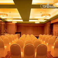 Courtyard Chennai Банкетный зал