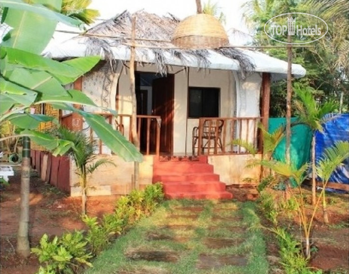 Фотографии отеля  Midguard Huts On The Beach 2*