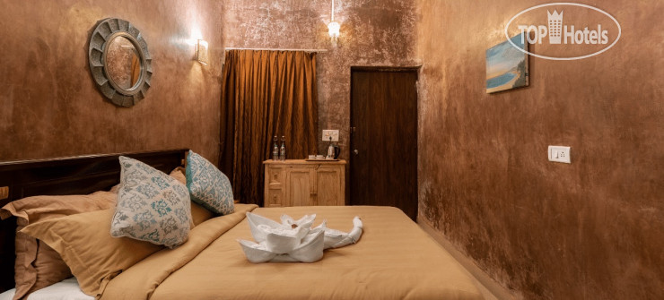 Justa Morjim Beach Resort