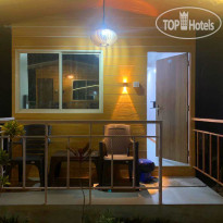 Sydney X Cafe & Beach Huts 