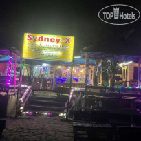 Sydney X Cafe & Beach Huts 