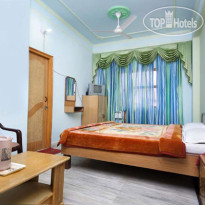 Raj Bed & Breakfast Hotel 