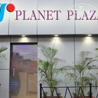 Planet Plaza 2*