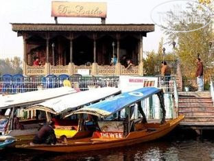 Фотографии отеля  De - Laila House Boat 2*