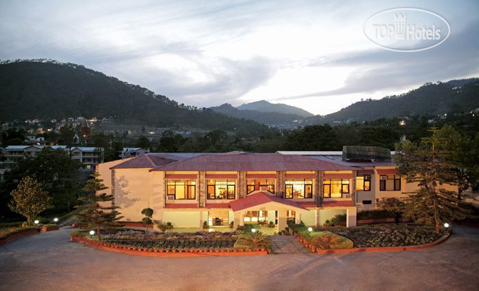 Фотографии отеля  Country Inn Bhimtal 3*