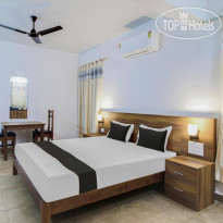 Holiday Suites 