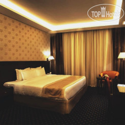 Seven Roses Hotel 4*