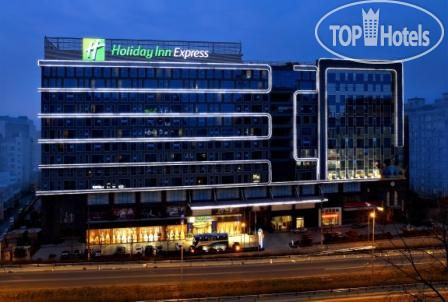 Фотографии отеля  Holiday Inn Express Chengdu Wuhou 4*