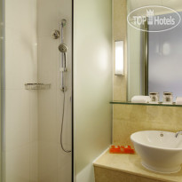 Holiday Inn Express Hong Kong Soho Ванная комната