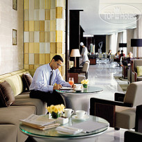 Four Seasons Hotel Hong Kong 