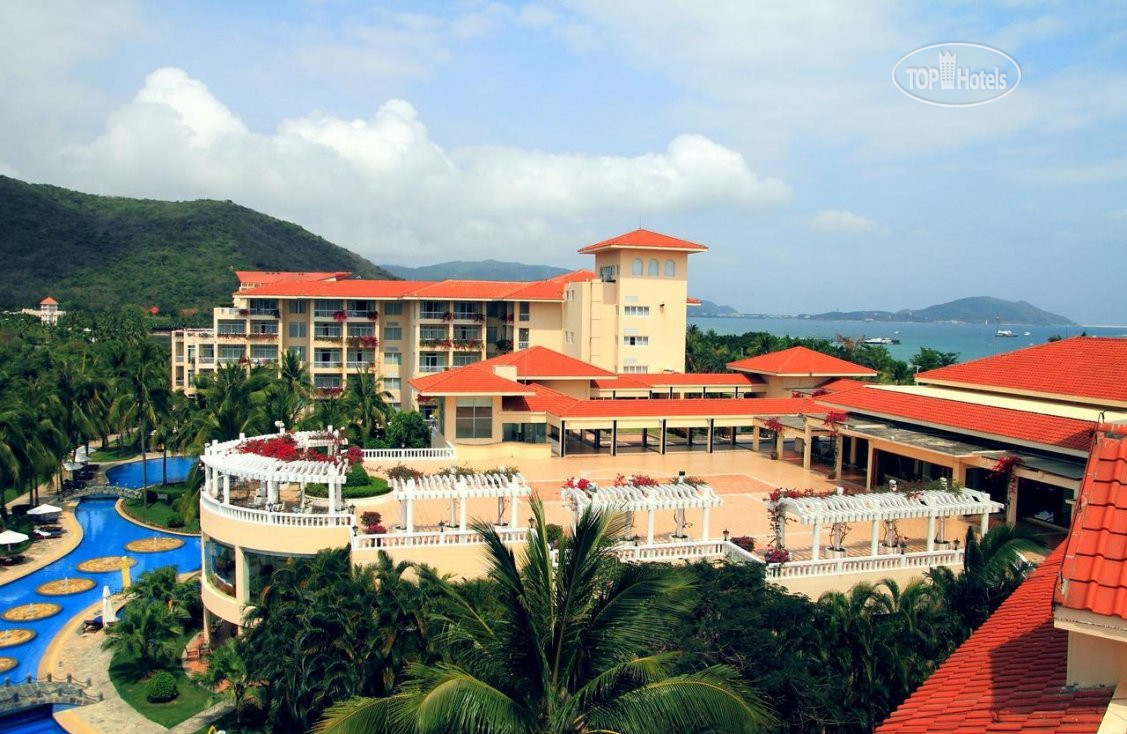 Golden palm resort yalong bay. Resort Golden Palm Yalong Bay. Golden Palm Resort Hotel 4*. Golden Palm Resort 4 Хайнань. Resort Golden Palm 4 Хайнань фото.