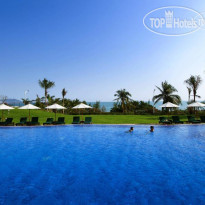 Sanya Seacube Holiday Hotel 