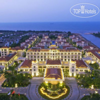 Redbird Hotel Haikou 5*