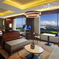 Bao Hua Harbour View Hotel 