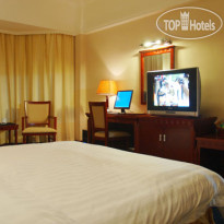 He Shen Hotel 