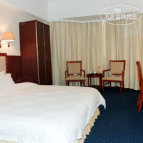He Shen Hotel 