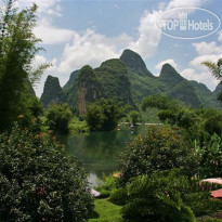 Yangshuo Mountain Retreat 